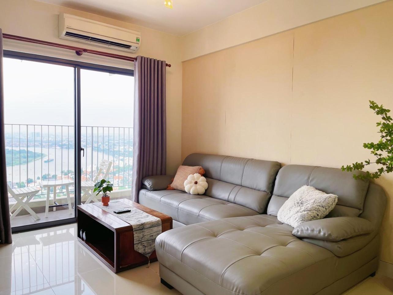 Masteri Thao Dien Luxury With Beautiful View, Fully Furnished, Near The Center *