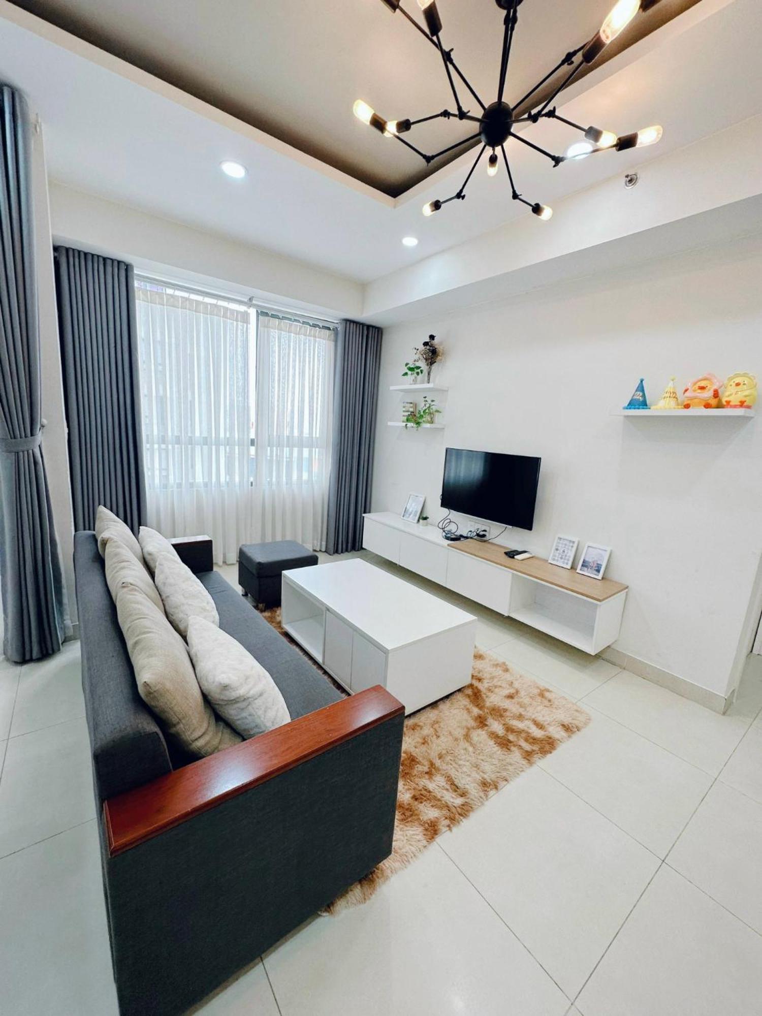 Masteri Thao Dien Luxury With Beautiful View, Fully Furnished, Near The Center Căn hộ *